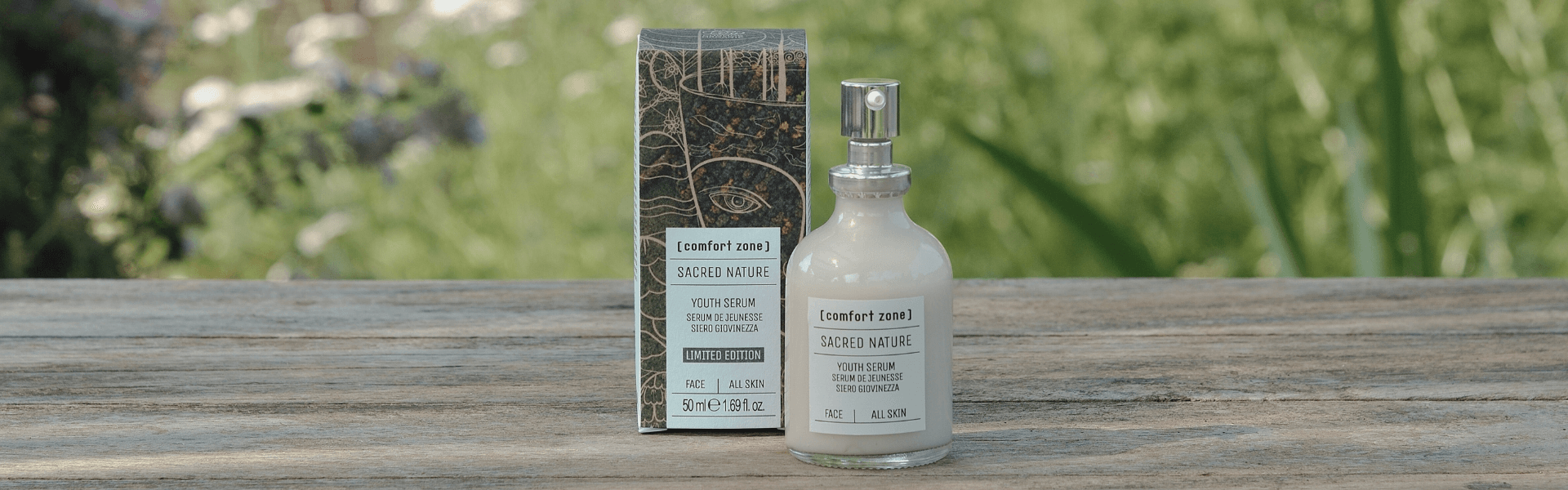 Comfort Zone Naturkosmetik Sacret Natur - Gesichtsserum in natürlicher Umgebung