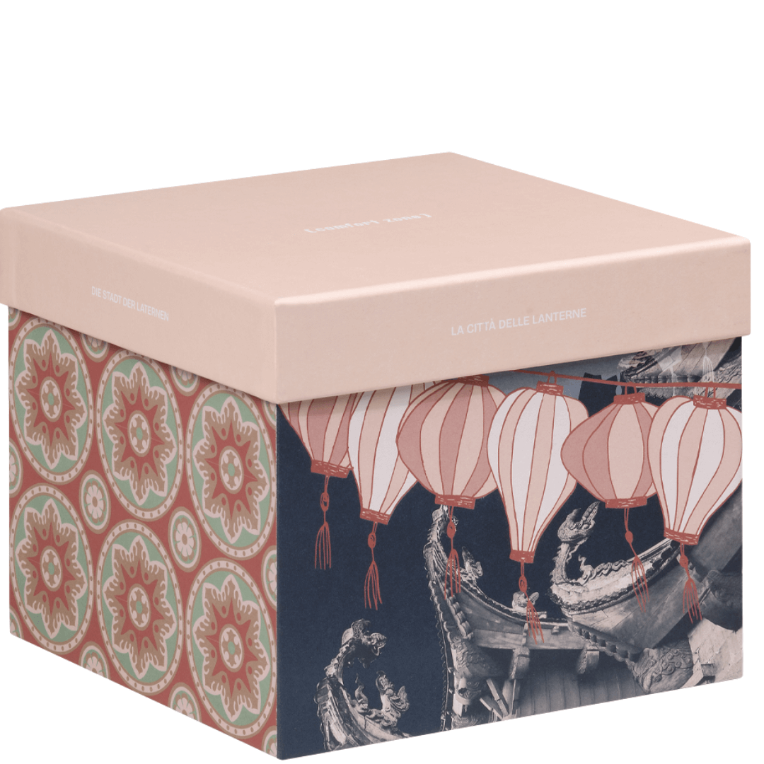 Edle Geschenkbox des Comfort Zone The City of Lanterns Sets – stilvolles Verpackungsdesign mit natürlichen Pflegeprodukten für Haut und Sinne.