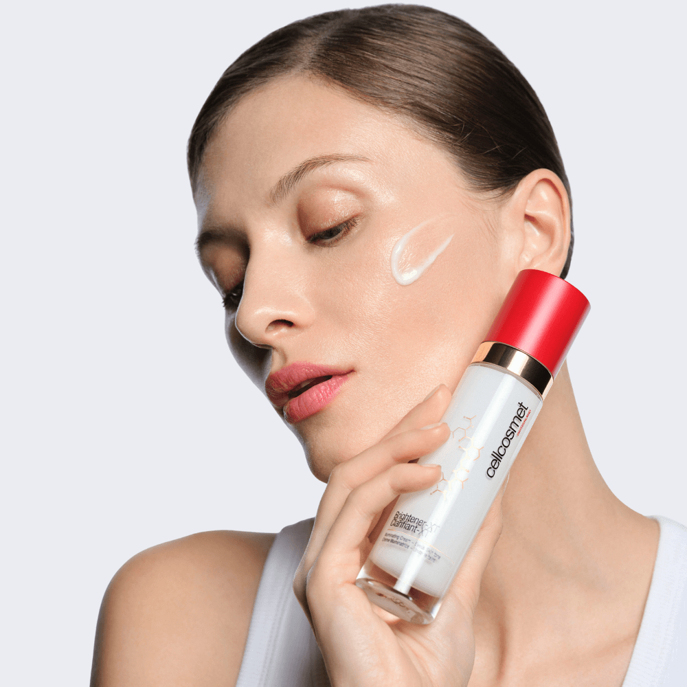 Anwendung der Cellcosmet Brightener XT Gesichtscreme – Pflege für jugendliche Ausstrahlung und Leuchtkraft