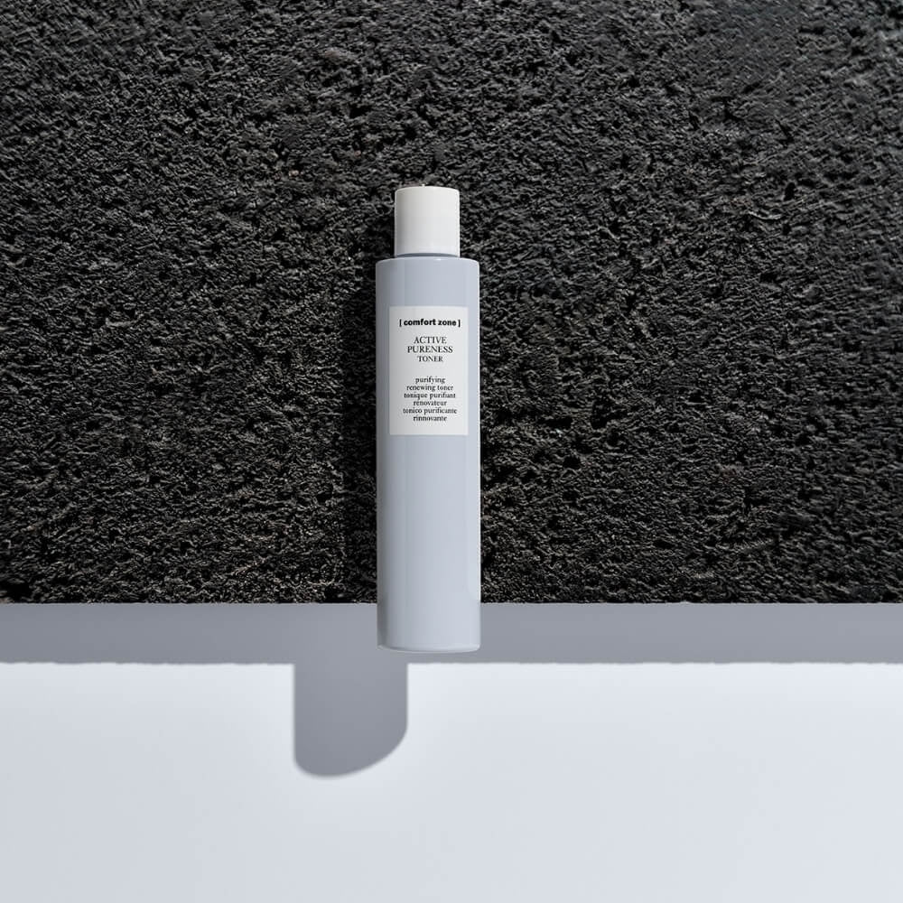 Comfort Zone Active Pureness Toner 200ml, klärender Gesichtstoner zur Verfeinerung der Poren in einer Mood-Aufnahme