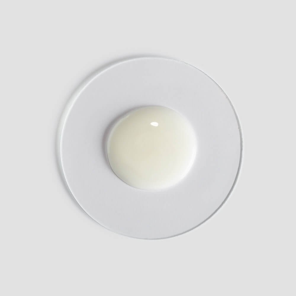 Comfort Zone Body Strategist Attack Serum, hochwirksames Serum zur gezielten Behandlung von Cellulite mit milchiger Textur