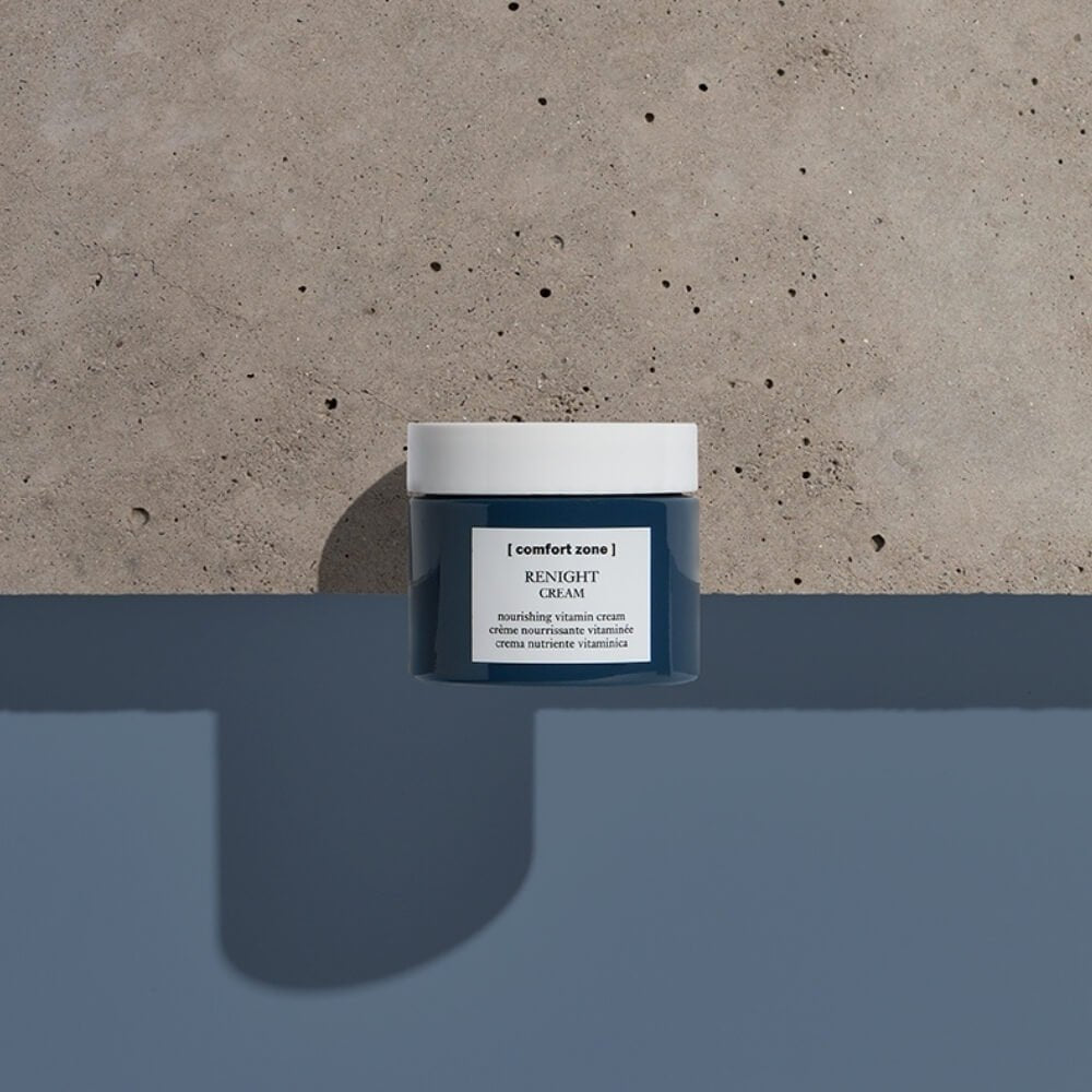 Comfort Zone Renight Cream 60ml, nährende Nachtcreme mit Antioxidantien in einer Mood-Aufnahme