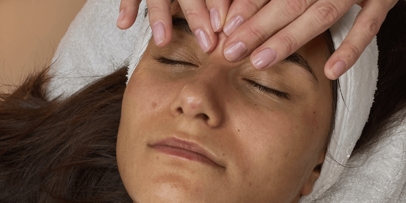 Individuelle Gesichtspflegebehandlung bei ANADORE Kosmetik in Schriesheim