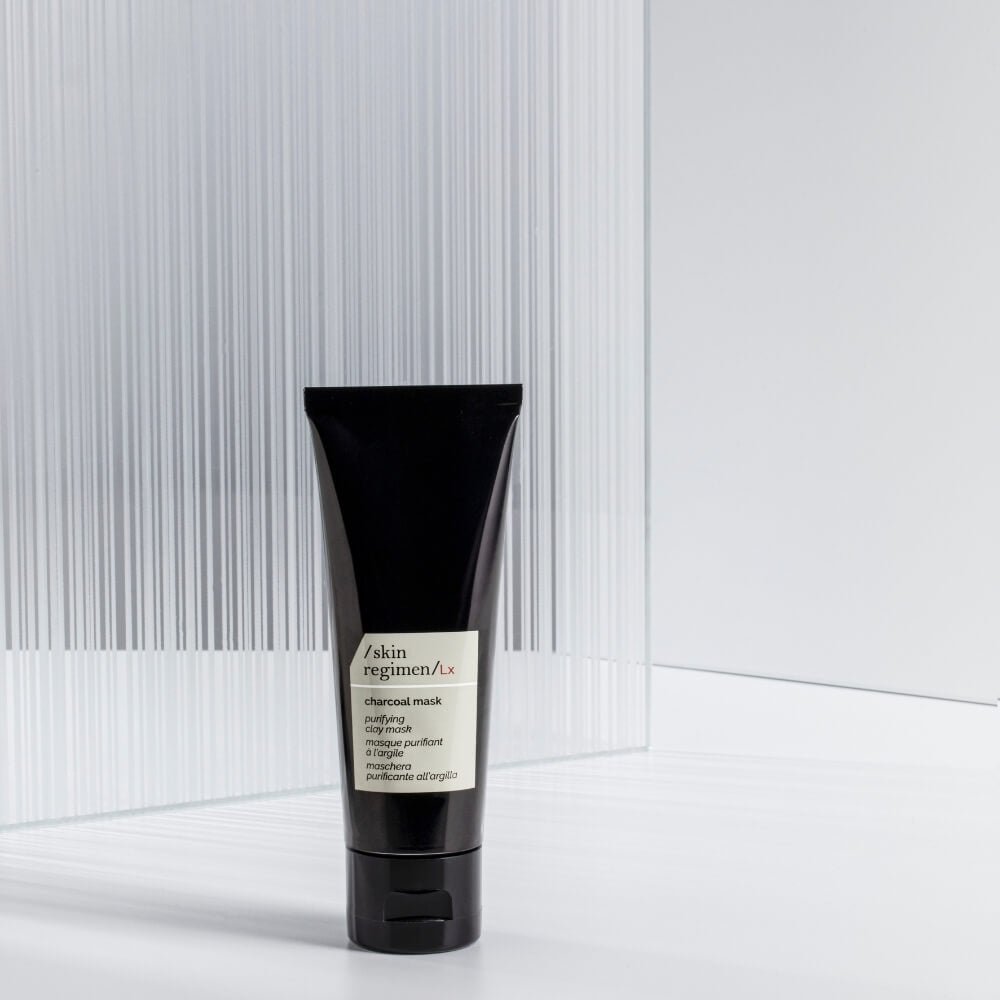 Skin Regimen LX Charcoal Mask – Tiefenreinigende Gesichtsmaske - Moodbild