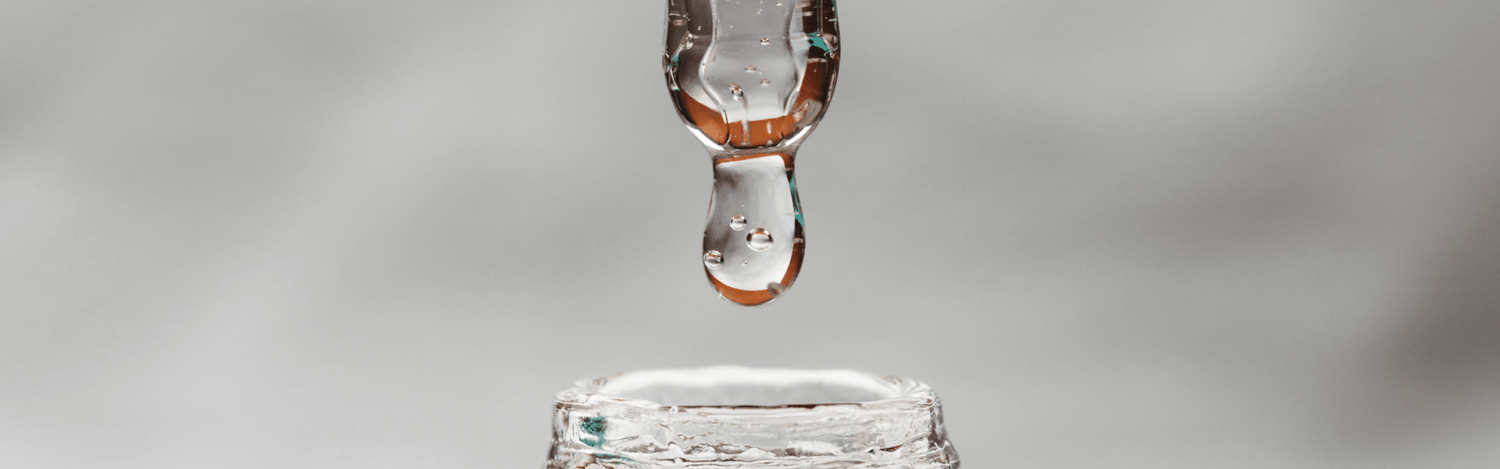 Serum mit Ferulasäure in der Hautpflege