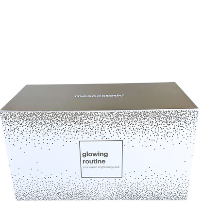 Mesoestetic Age Element Brightening Kit – Glowing Routine Pflegeset für strahlende Haut mit Vitamin C, Niacinamid und Ferulinsäure.