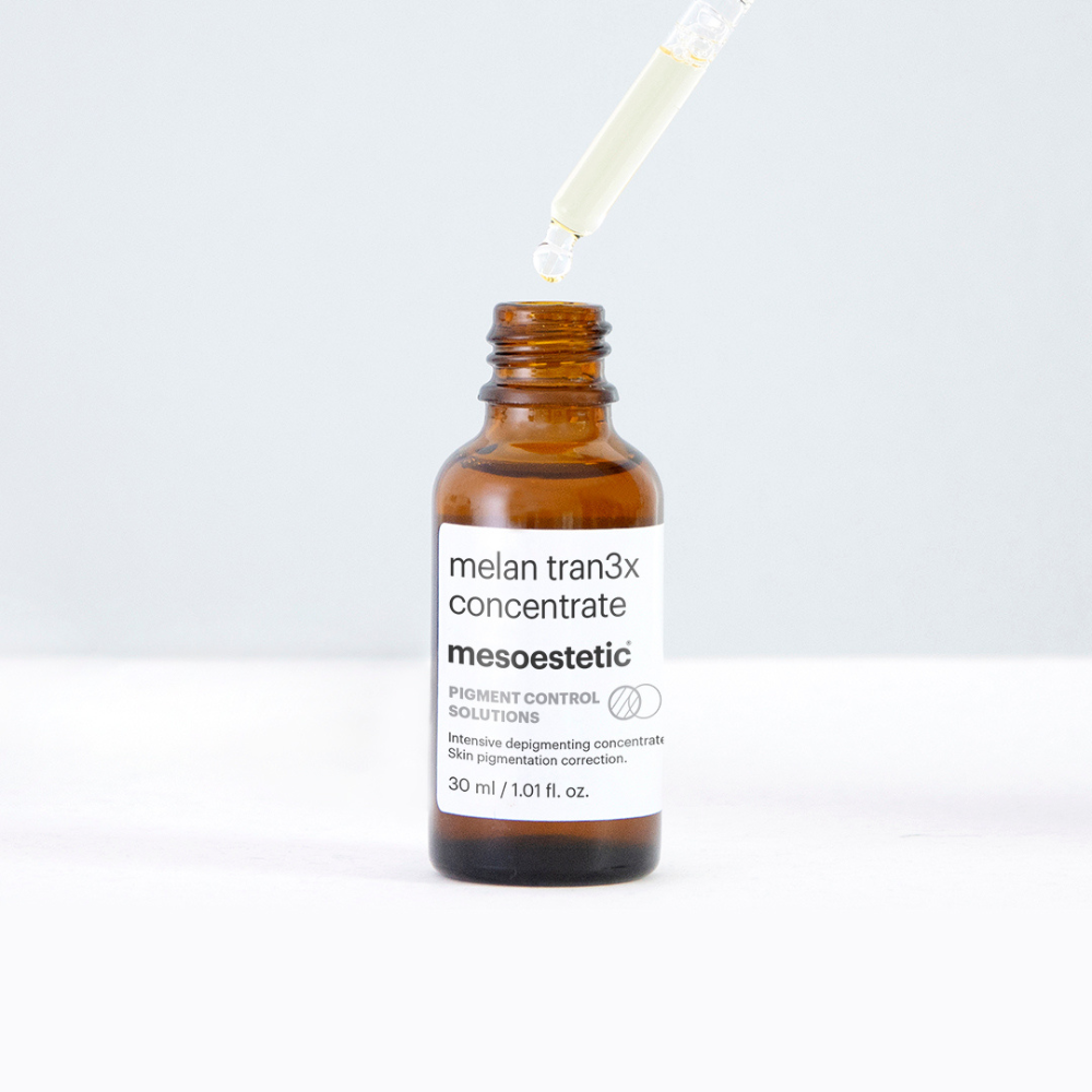Mesoestetic Melan Tran3X Konzentrat – Pipettenaufnahme für präzise Anwendung