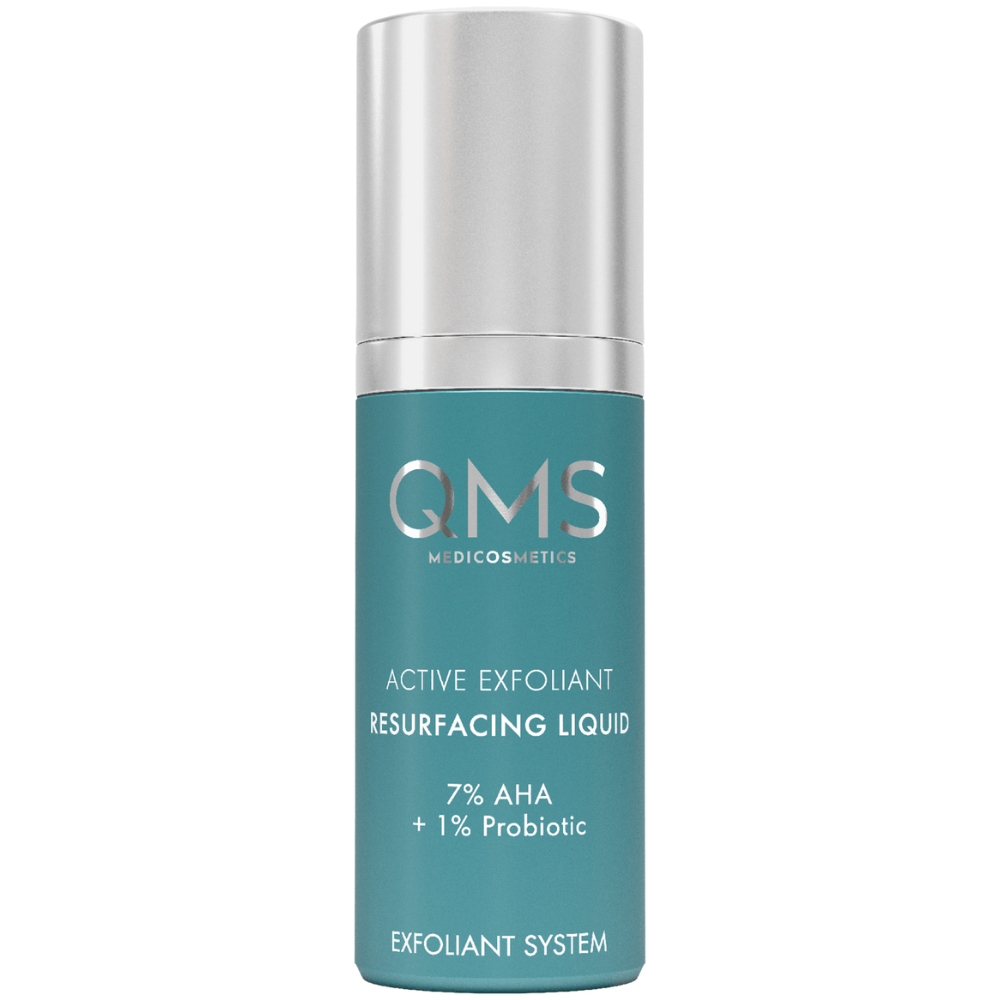 QMS Medicosmetics Active Exfoliant Resurfacing Liquid 7% AHA + 1% Probiotic – sanftes Fruchtsäure-Peeling in türkisfarbener Flasche mit silbernem Verschluss.