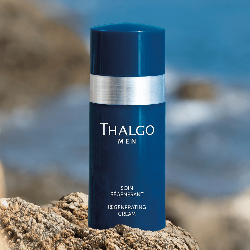 Thalgo Men Regenerating Cream 50 ml – Anti-Falten-Pflege im Moodbild am Meer, straffende Herrencreme